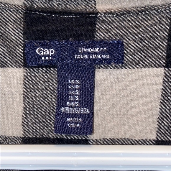 White and black flannel - Picture 2 of 2